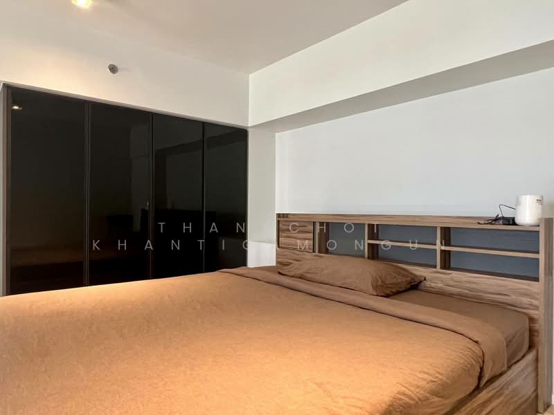 The Lofts Silom, Bangkok, Pramuan Road, Silom, Bang Rak, Bangkok, 1 Bedroom, 47 sqm, Condo For Rent, by Thanachot Khantigamongun, 500452297 - DDproperty.com