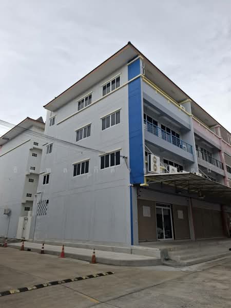 Commercial building for sale at Sampeng 2 Sathon-Kalapaphruek Soi 2 Corner unit, Bangkok, กัลปพฤกษ์, Bang Khae, Bangkok, , 450 sqm, Shophouse For Sale, by ธิติพล กิติจารุรัตน์, 500452354 - DDproperty.com