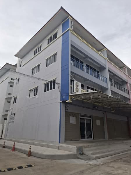 Commercial building for sale at Sampeng 2 Sathon-Kalapaphruek Soi 2 Corner unit, Bangkok, กัลปพฤกษ์, Bang Khae, Bangkok, , 450 sqm, Shophouse For Sale, by ธิติพล กิติจารุรัตน์, 500452354 - DDproperty.com
