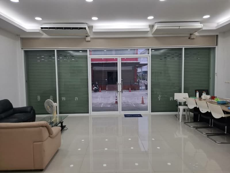 Commercial building for sale at Sampeng 2 Sathon-Kalapaphruek Soi 2 Corner unit, Bangkok, กัลปพฤกษ์, Bang Khae, Bangkok, , 450 sqm, Shophouse For Sale, by ธิติพล กิติจารุรัตน์, 500452354 - DDproperty.com