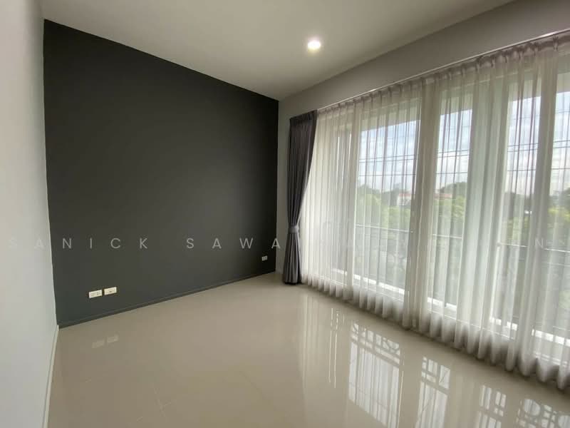 Baan Klang Muang Rama 9 (Motorway), Bangkok, New Bangkok-Chonburi Road, Suan Luang, Bangkok, 3 Bedrooms, 150 sqm, Townhouse For Rent, by Sanick Sawaisanyakorn, 500452382 - DDproperty.com