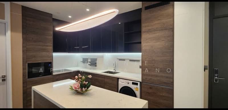 Muniq Langsuan, Bangkok, Soi Tonson, Lumphini, Pathum Wan, Bangkok, 2 Bedrooms, 97 sqm, Condo For Rent, by Natrinee Aphirachatanon, 500452406 - DDproperty.com