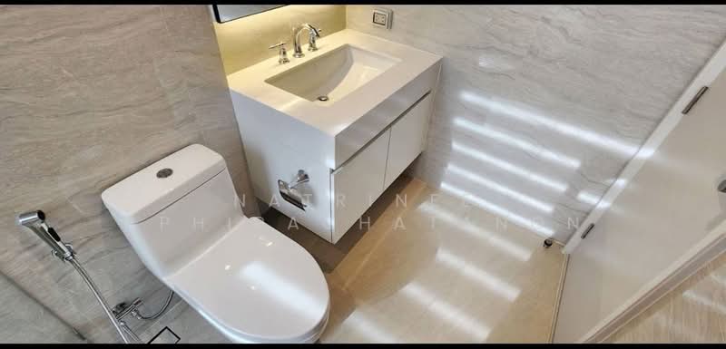 Muniq Langsuan, Bangkok, Soi Tonson, Lumphini, Pathum Wan, Bangkok, 2 Bedrooms, 97 sqm, Condo For Rent, by Natrinee Aphirachatanon, 500452406 - DDproperty.com