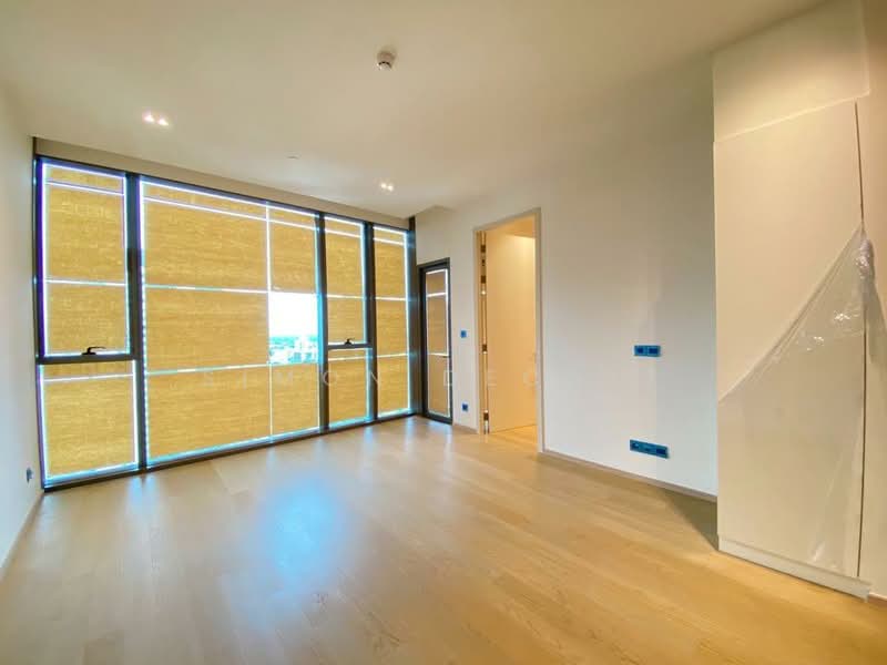 The Strand Thonglor, Bangkok, 36 Soi Sukhumvit 55, Khlong Tan Nua, Watthana, Bangkok, 1 Bedroom, 50 sqm, Condo For Sale, by Simon Decalf, 500452474 - DDproperty.com