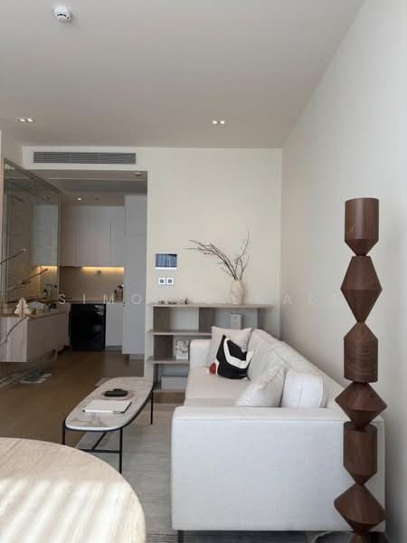The Strand Thonglor, Bangkok, 36 Soi Sukhumvit 55, Khlong Tan Nua, Watthana, Bangkok, 1 Bedroom, 51 sqm, Condo For Rent, by Simon Decalf, 500452484 - DDproperty.com