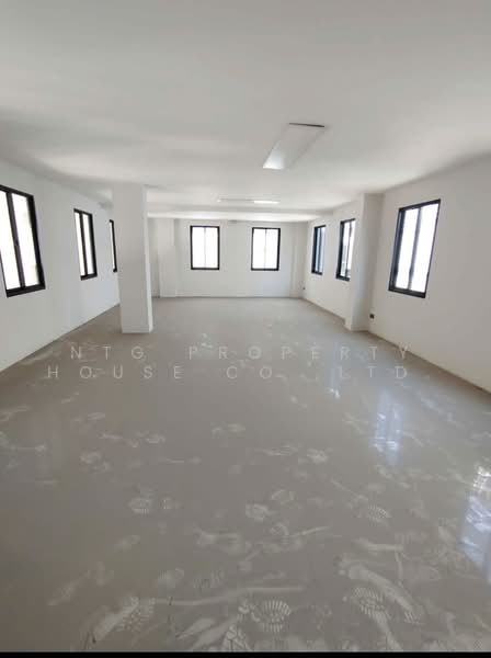 อาคาร3.5ชั้น พร้อมโกดัง หนองจอก, Bangkok, Min Buri, Min Buri, Bangkok, , 850 sqm, Warehouse/Factory For Rent, by NTG Property House Co.,Ltd., 500452489 - DDproperty.com