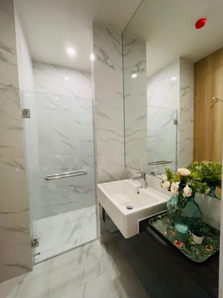 Noble BE19 Sukhumvit, Bangkok, 89 Sukhumvit 19 Alley, Khlong Tan Nua, Watthana, Bangkok, 2 Bedrooms, 61 sqm, Condo For Rent, by Natrinee Aphirachatanon, 500452525 - DDproperty.com
