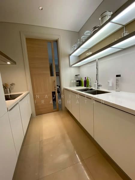 Sindhorn Residence, Bangkok, 54 Soi Ton Son, Lumphini, Pathum Wan, Bangkok, 3 Bedrooms, 148 sqm, Condo For Rent, by Natrinee Aphirachatanon, 500452550 - DDproperty.com