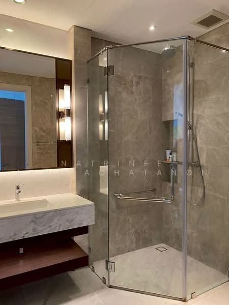 Sindhorn Residence, Bangkok, 54 Soi Ton Son, Lumphini, Pathum Wan, Bangkok, 3 Bedrooms, 148 sqm, Condo For Rent, by Natrinee Aphirachatanon, 500452550 - DDproperty.com
