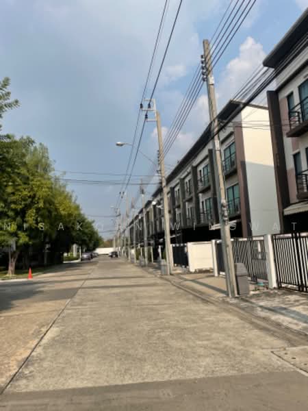 Baan Klang Muang Nawamin 42, Bangkok, Soi Nawamin 42, Nawamin Road, Khlong Kum, Bueng Kum, Bangkok, 3 Bedrooms, 80 sqm, Townhouse For Rent, by Nisakorn Wingwat, 500452637 - DDproperty.com