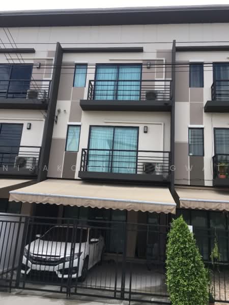 Baan Klang Muang Nawamin 42 : บ้านกลางเมือง นวมินทร์ 42, กรุงเทพ, ซอยนวมินทร์ 42 ถนนนวมินทร์, คลองกุ่ม, บึงกุ่ม, กรุงเทพ, 80 ตร.ม., ทาวน์เฮ้าส์ ให้เช่า, โดย Nisakorn Wingwat, 500452637 - DDproperty.com