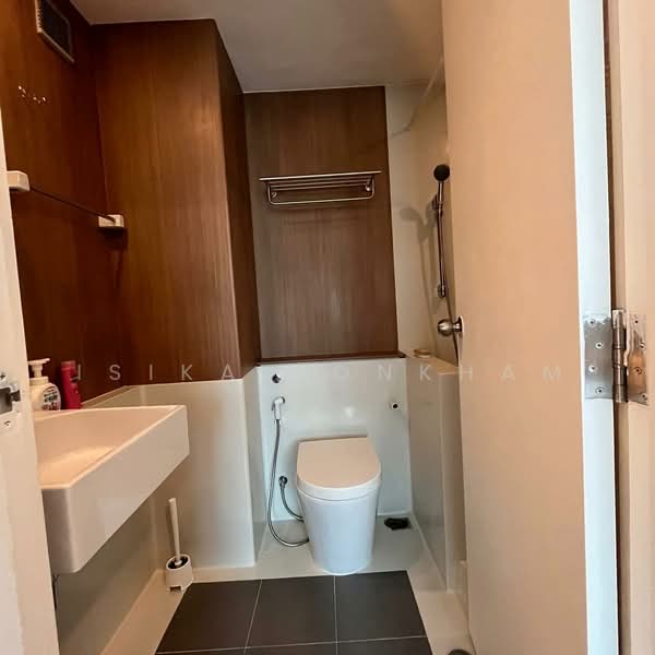 Blossom Condo @ Sathorn-Charoenrat, Bangkok, Charoen Rat Road, Thung Wat Don, Sathon, Bangkok, 2 Bedrooms, 62 sqm, Condo For Rent, by Isika Tonkham, 500452668 - DDproperty.com