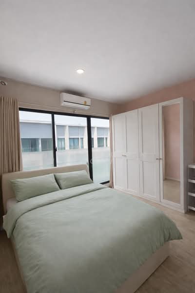 Estara Haven Pattanakan 20, Bangkok, Phatthanakan 20, Phatthanakan Road, Suan Luang, Bangkok, 4 Bedrooms, 250 sqm, Townhouse For Rent, by Nisakorn Wingwat, 500452698 - DDproperty.com