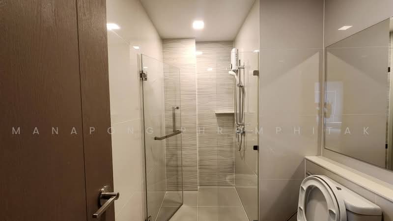 Life Phahon-Ladprao, Bangkok, 996 Phahonyothin Road, Jom Phon, Chatuchak, Bangkok, 2 Bedrooms, 65 sqm, Condo For Rent, by Manapong Phromphitak, 500452738 - DDproperty.com