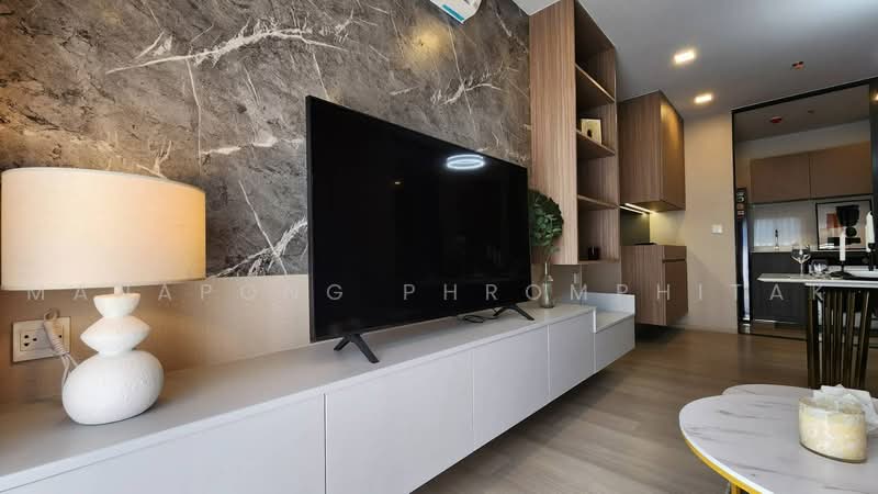 Life Phahon-Ladprao, Bangkok, 996 Phahonyothin Road, Jom Phon, Chatuchak, Bangkok, 2 Bedrooms, 65 sqm, Condo For Rent, by Manapong Phromphitak, 500452738 - DDproperty.com