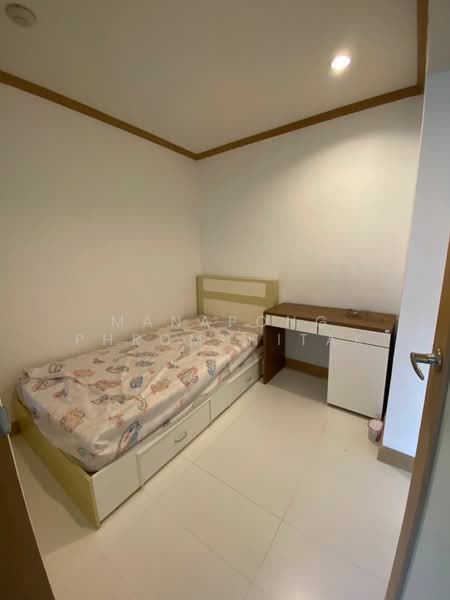 Baan Suanpetch, Bangkok, 18 Soi Sukhumvit 39, Khlong Tan Nua, Watthana, Bangkok, 3 Bedrooms, 129 sqm, Condo For Rent, by Manapong Phromphitak, 500452760 - DDproperty.com