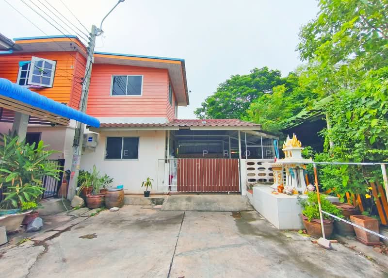 Pruksa 28/1, Samut Prakan, Praksa Road, Phreak Sa Mai, Muang Samut Prakarn, Samut Prakan, 6 Bedrooms, 100 sqm, Townhouse For Sale, by The Best Property อิ๋ว, 500452816 - DDproperty.com