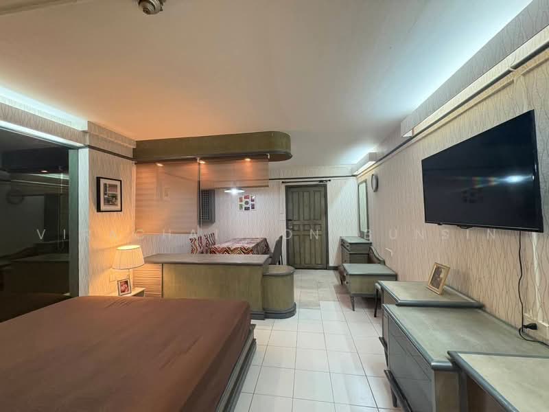 ITF Silom Palace, Bangkok, 160 Soi Naradhiwas Rajanagarindra 1, Suriyawong, Bang Rak, Bangkok, Studio, 43 sqm, Condo For Rent, by Virachai Vongbunsin, 500452846 - DDproperty.com
