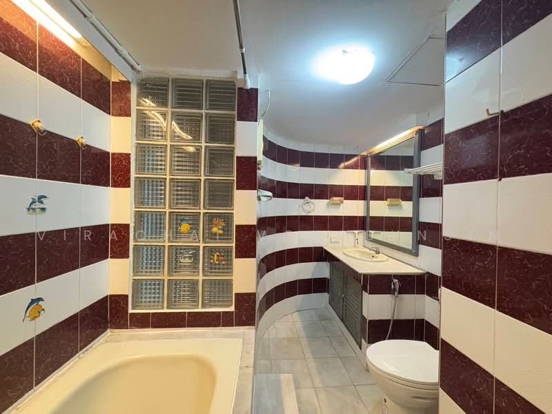 ITF Silom Palace, Bangkok, 160 Soi Naradhiwas Rajanagarindra 1, Suriyawong, Bang Rak, Bangkok, Studio, 43 sqm, Condo For Rent, by Virachai Vongbunsin, 500452846 - DDproperty.com