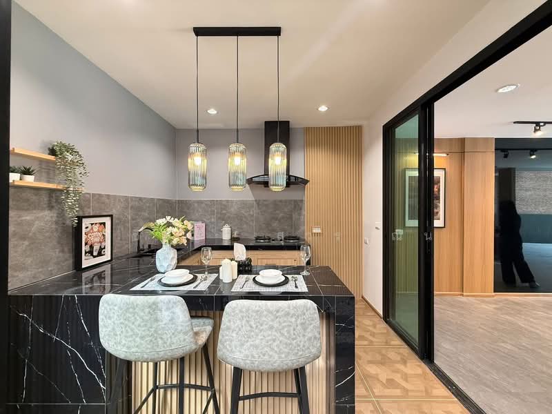 Areeya Mova Kaset-Nawamintr, Bangkok, Soi Moobaan Areeya Mowa, Chorake Bua, Lat Phrao, Bangkok, 3 Bedrooms, 170 sqm, Townhouse For Sale, by Ashiraya Suwannin, 500452848 - DDproperty.com