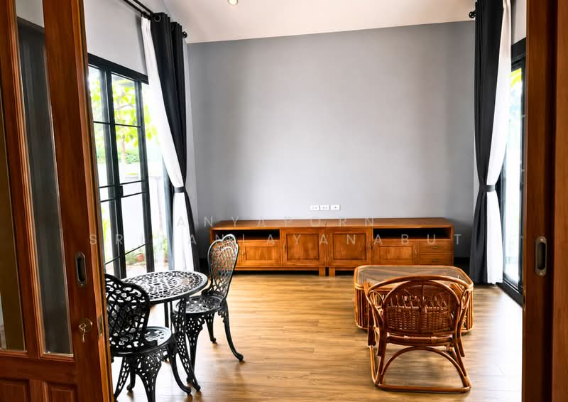Beverly Hills Chaengwattana, Bangkok, 112 Chaeng Watthana Rd, Thung Song Hong, Lak Si, Bangkok, 4 Bedrooms, 300 sqm, Single Detached House For Rent, by Anyaporn Srikanlayanabut, 500452930 - DDproperty.com