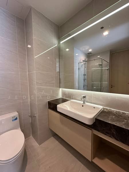 Noble State 39, Bangkok, 35 Soi Sukhumvit 39, Khlong Tan Nua, Watthana, Bangkok, 2 Bedrooms, 60 sqm, Condo For Rent, by Nattapol Jedsadathitikul, 500452939 - DDproperty.com