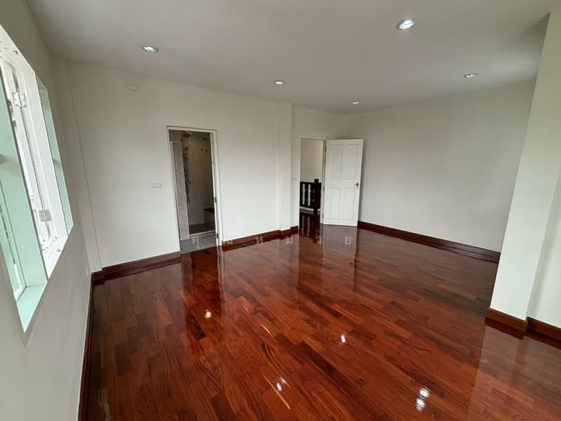 Laddarom Elegance Rama 5-2, Nonthaburi, Nakhon In Road, Bang Khun Kong, Bang Kruai, Nonthaburi, 3 Bedrooms, 185 sqm, Single Detached House For Sale, by คุณหมวย, 500452996 - DDproperty.com