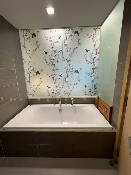 Siri At Sukhumvit, Bangkok, 902 Sukhumvit Road, Phra Kanong, Khlong Toei, Bangkok, 2 Bedrooms, 68 sqm, Condo For Rent, by Nest Property Partner Co., Ltd., 500453005 - DDproperty.com