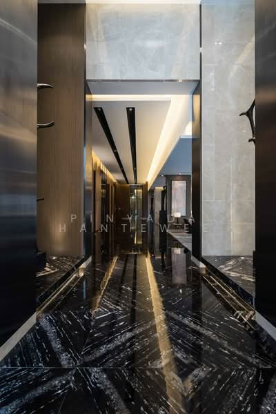 The Esse Asoke, Bangkok, 333 Soi Sukhumvit 21, Sukhumvit Road, Khlongtoei Nua, Watthana, Bangkok, 2 Bedrooms, 75 sqm, Condo For Rent, by Pinyada Hantewee, 500453027 - DDproperty.com
