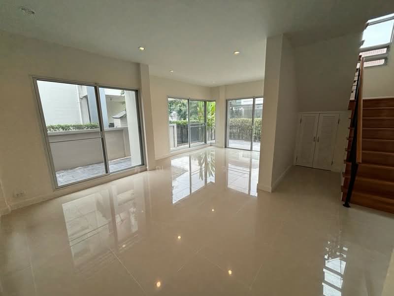 Life Bangkok Boulevard Ratchaphruek-Charan : ไลฟ์ บางกอก บูเลอวาร์ด ราชพฤกษ์ – จรัญฯ, กรุงเทพ, ถนนบางแวก, บางแวก, ภาษีเจริญ, กรุงเทพ, 165 ตร.ม., บ้านเดี่ยว ขาย, โดย คุณหมวย, 500453040 - DDproperty.com