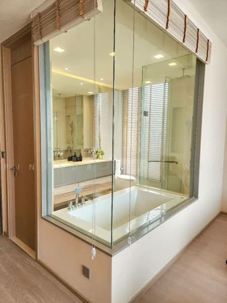 The Esse Asoke, Bangkok, 333 Soi Sukhumvit 21, Sukhumvit Road, Khlongtoei Nua, Watthana, Bangkok, 2 Bedrooms, 90 sqm, Condo For Rent, by Pinyada Hantewee, 500453091 - DDproperty.com