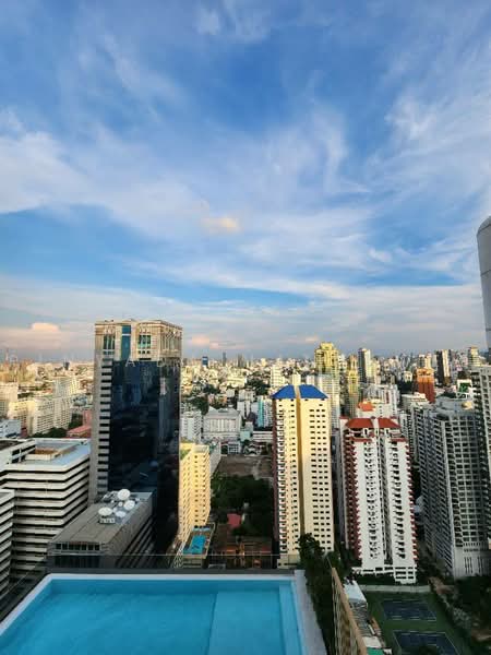 The Esse Asoke, Bangkok, 333 Soi Sukhumvit 21, Sukhumvit Road, Khlongtoei Nua, Watthana, Bangkok, 2 Bedrooms, 90 sqm, Condo For Rent, by Pinyada Hantewee, 500453091 - DDproperty.com