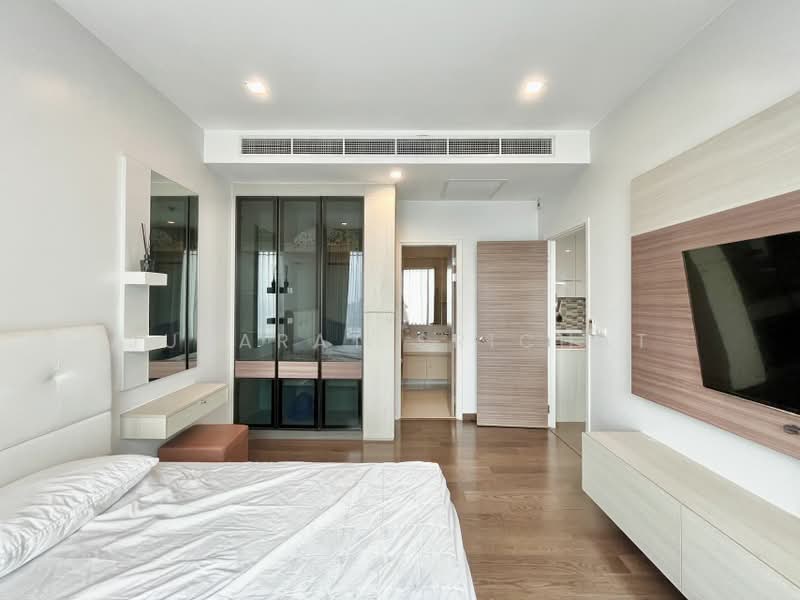 Q Asoke, Bangkok, 1678 Petchaburi Road, Makkasan, Ratchathewi, Bangkok, 2 Bedrooms, 70 sqm, Condo For Rent, by Jurarat Srichat, 500453094 - DDproperty.com