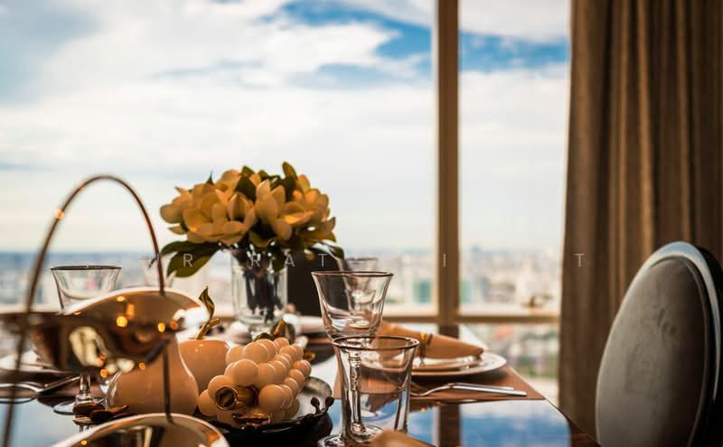 Four Seasons Private Residences : โฟร์ ซีซั่นส์ ไพรเวท เรสสิเด้นซ์, กรุงเทพ, 300 ถนนเจริญกรุง, ยานนาวา, สาทร, กรุงเทพ, 140 ตร.ม., คอนโด ขาย, โดย Jurarat Srichat, 500453097 - DDproperty.com