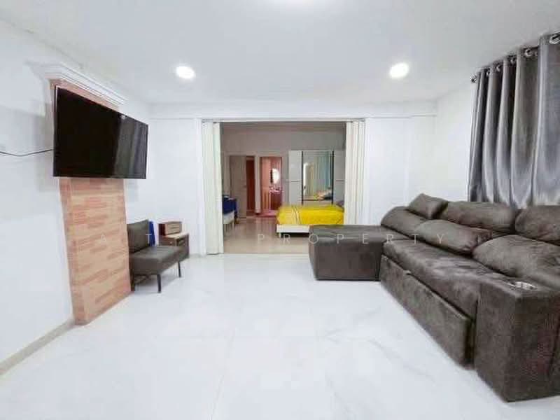 หมู่บ้านณฐาวดี 3 ศรีราชา, Chon Buri (Pattaya), Surasak, Si Racha, Chon Buri (Pattaya), 4 Bedrooms, 200 sqm, Single Detached House For Sale, by A.T.A. Property, 500453177 - DDproperty.com