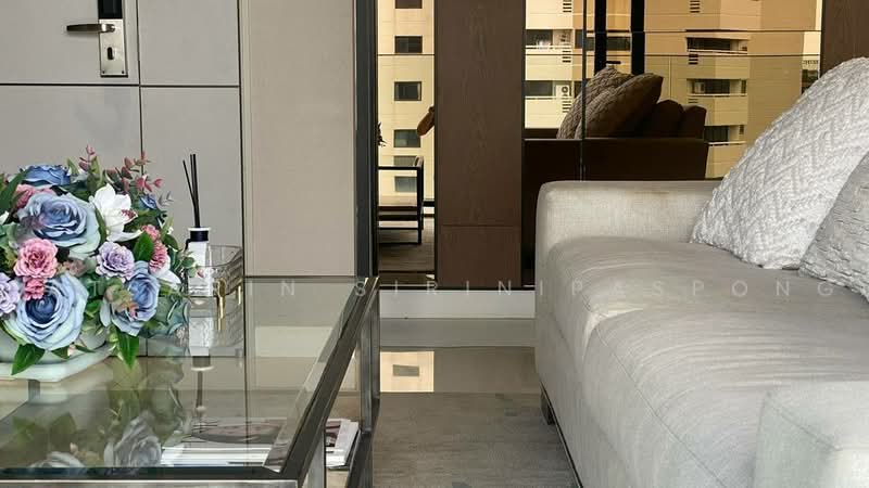 Vittorio 39, Bangkok, 8 Sukhumvit, Khlong Tan Nua, Watthana, Bangkok, 2 Bedrooms, 129 sqm, Condo For Rent, by Ratsarin Sirinipaspong, 500453180 - DDproperty.com
