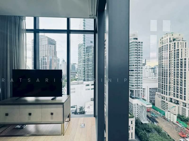 Vittorio 39, Bangkok, 8 Sukhumvit, Khlong Tan Nua, Watthana, Bangkok, 2 Bedrooms, 129 sqm, Condo For Rent, by Ratsarin Sirinipaspong, 500453180 - DDproperty.com