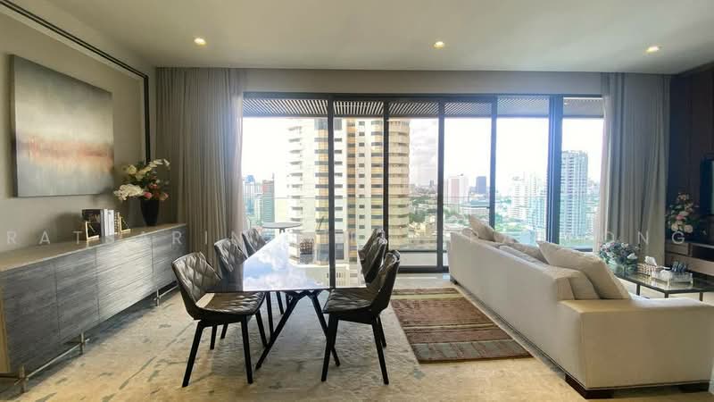 Vittorio 39, Bangkok, 8 Sukhumvit, Khlong Tan Nua, Watthana, Bangkok, 2 Bedrooms, 129 sqm, Condo For Rent, by Ratsarin Sirinipaspong, 500453180 - DDproperty.com
