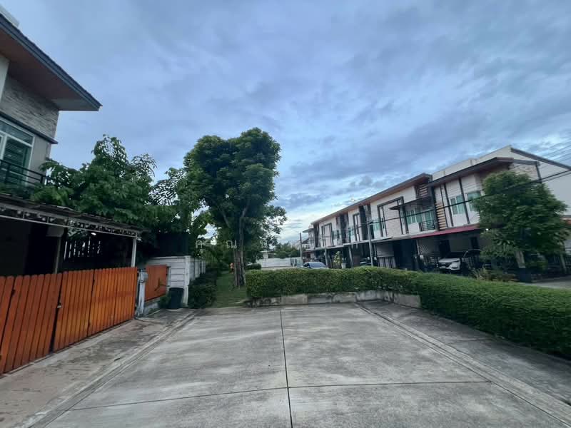 Gusto Phaholyothin – Saimai, Bangkok, Saimai Road, Sai Mai, Bangkok, 4 Bedrooms, 132 sqm, Townhouse For Rent, by คุณนุ๊กนิ๊ก, 500453184 - DDproperty.com