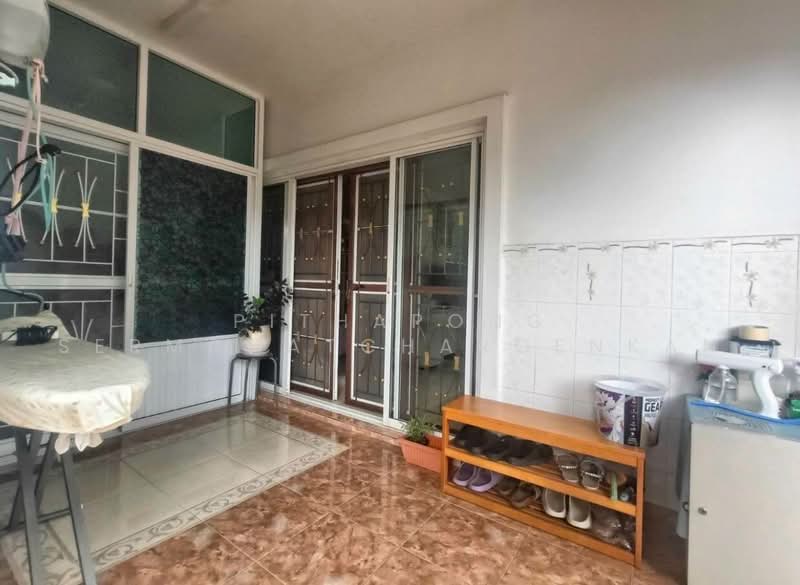 Pruksa Ville 2 Donmuang, Pathum Thani, Na Wong Pattana Road, Lak Hok, Muang Pathum Thani, Pathum Thani, 4 Bedrooms, 120 sqm, Townhouse For Sale, by Pithapong Sermchatcharoenkan, 500453215 - DDproperty.com