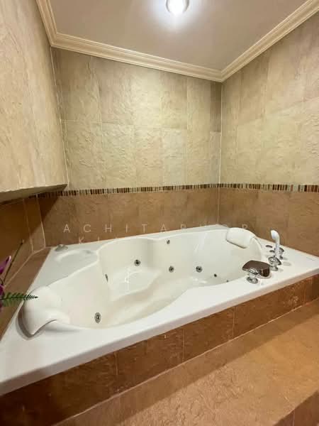 View Talay 5, Chon Buri (Pattaya), Nong Pru, Bang Lamung (Pattaya), Chon Buri (Pattaya), 1 Bedroom, 96 sqm, Condo For Sale, by Achitaphop Klinpipat, 500453254 - DDproperty.com
