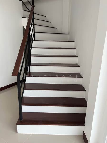 2-BR Townhouse, Chon Buri (Pattaya), Phan Thong, Chon Buri (Pattaya), 2 Bedrooms, 93 sqm, Townhouse For Sale, by Thitiporn Pawikham, 500453338 - DDproperty.com
