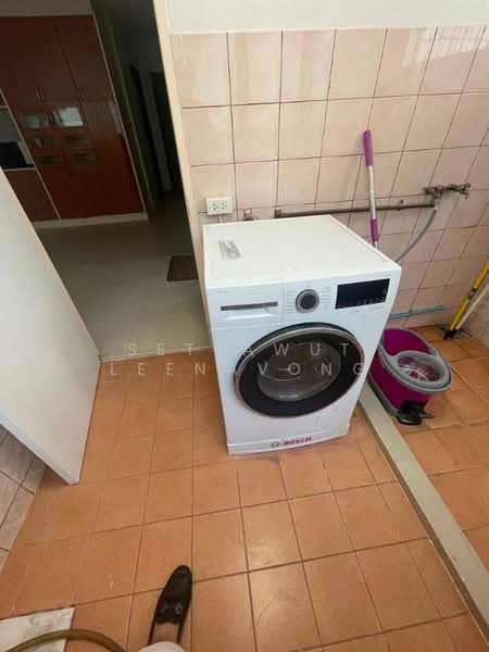 Regency Court condominium, Bangkok, 1 Khlong Toei District, Khlong Toei District, Bangkok, Khlong Toei, Bangkok, 4 Bedrooms, 360 sqm, Condo For Rent, by Settawut Leenavong, 500453344 - DDproperty.com