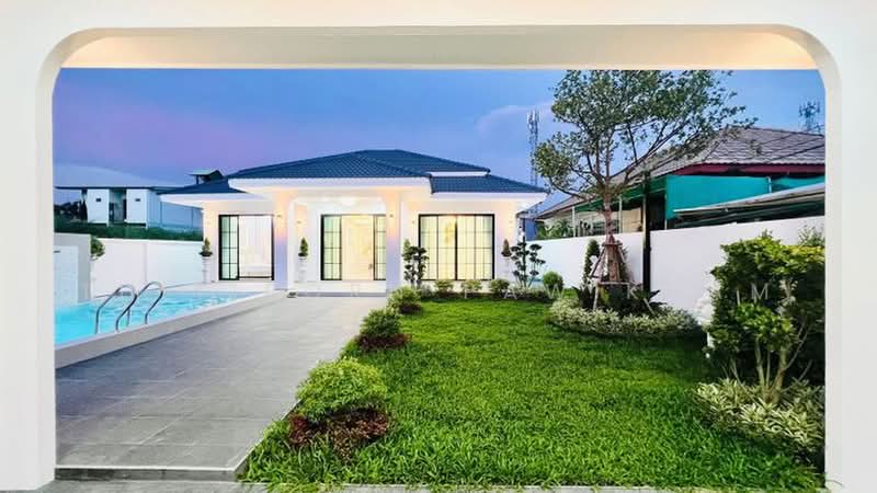 3-BR Villa, Chon Buri (Pattaya), Nong Pru, Bang Lamung (Pattaya), Chon Buri (Pattaya), 3 Bedrooms, 536 sqm, Villa For Sale, by Thitiporn Pawikham, 500453389 - DDproperty.com