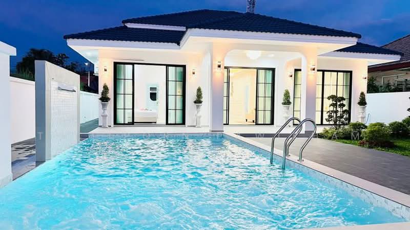 3-BR Villa, Chon Buri (Pattaya), Nong Pru, Bang Lamung (Pattaya), Chon Buri (Pattaya), 3 Bedrooms, 536 sqm, Villa For Sale, by Thitiporn Pawikham, 500453389 - DDproperty.com