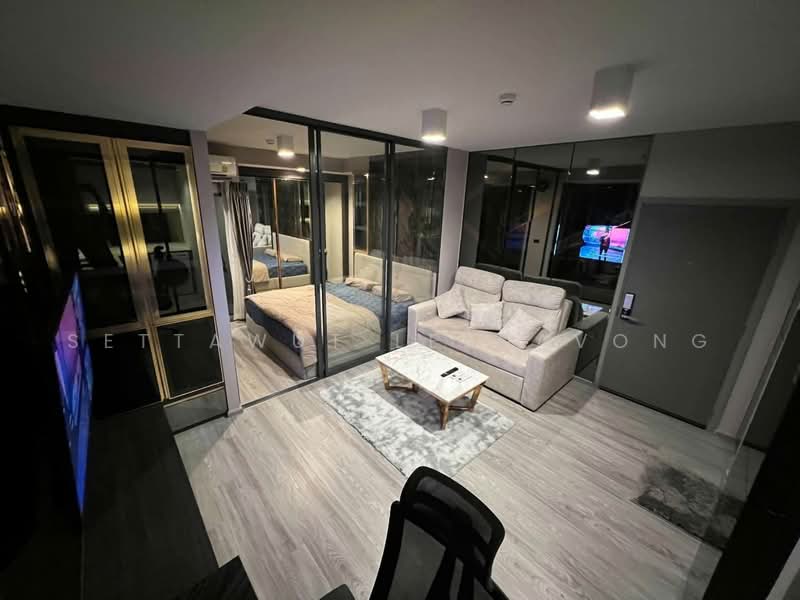 IDEO Sathorn-Wongwian Yai, Bangkok, 219 Soi Krung Thonburi 1, Khlong Ton Sai, Khlong San, Bangkok, 1 Bedroom, 37 sqm, Condo For Rent, by Settawut Leenavong, 500453441 - DDproperty.com