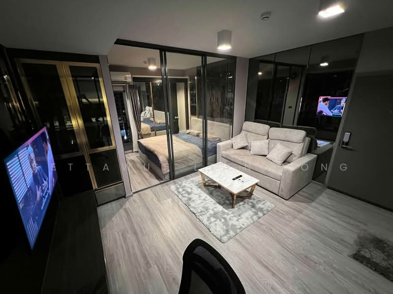 IDEO Sathorn-Wongwian Yai, Bangkok, 219 Soi Krung Thonburi 1, Khlong Ton Sai, Khlong San, Bangkok, 1 Bedroom, 37 sqm, Condo For Rent, by Settawut Leenavong, 500453441 - DDproperty.com