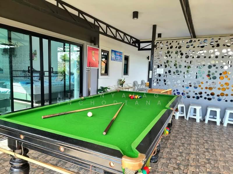 4-BR Villa, Chon Buri (Pattaya), Poong, Bang Lamung (Pattaya), Chon Buri (Pattaya), 4 Bedrooms, 430 sqm, Villa For Rent, by Thanyalag Chanchodtanakul, 500453451 - DDproperty.com