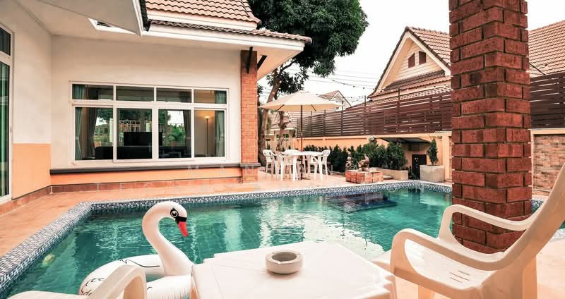 3-BR Villa, Chon Buri (Pattaya), Nong Pru, Bang Lamung (Pattaya), Chon Buri (Pattaya), 3 Bedrooms, 320 sqm, Villa For Rent, by Mantana Techapahaphong, 500453525 - DDproperty.com