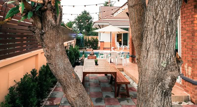 3-BR Villa, Chon Buri (Pattaya), Nong Pru, Bang Lamung (Pattaya), Chon Buri (Pattaya), 3 Bedrooms, 320 sqm, Villa For Rent, by Mantana Techapahaphong, 500453525 - DDproperty.com